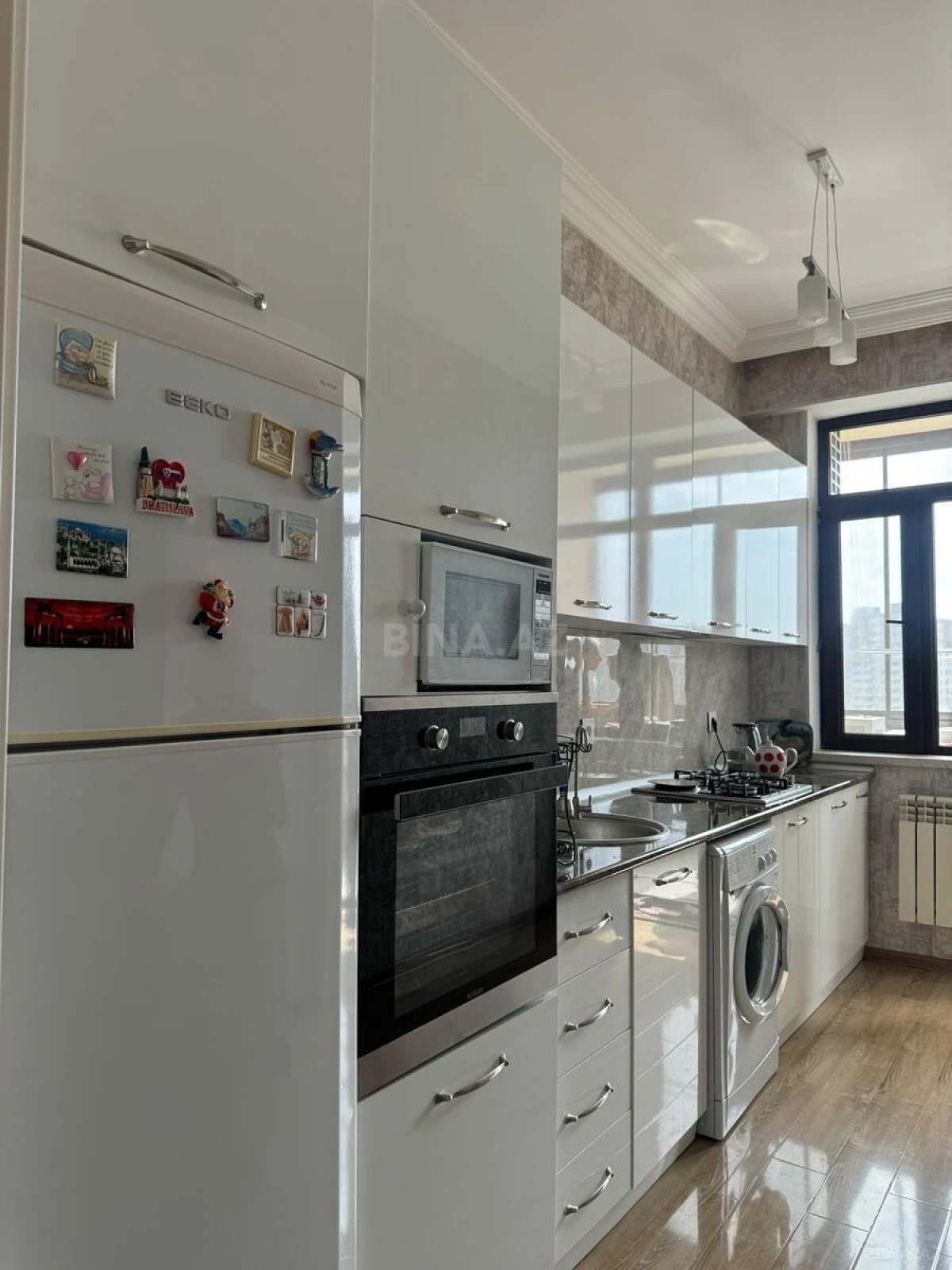Satılır 3 otaqlı mənzil 101 m²