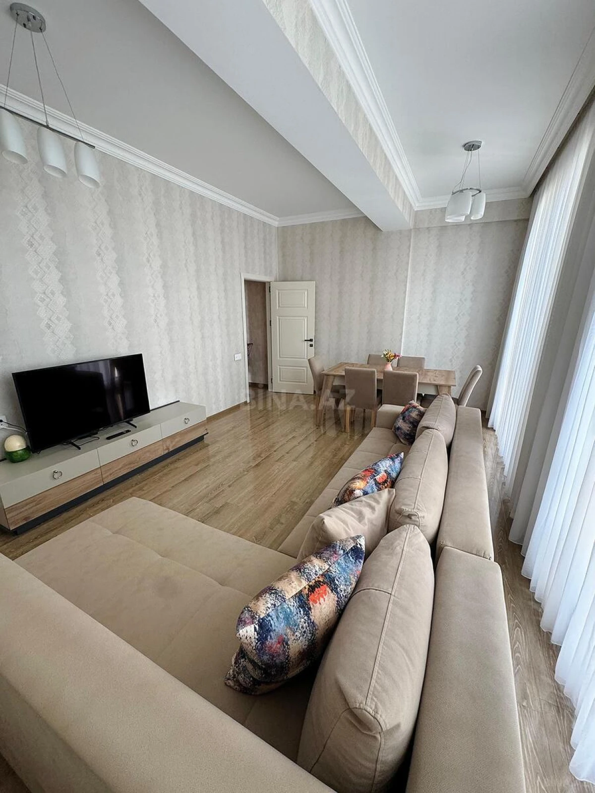Satılır 3 otaqlı mənzil 101 m²