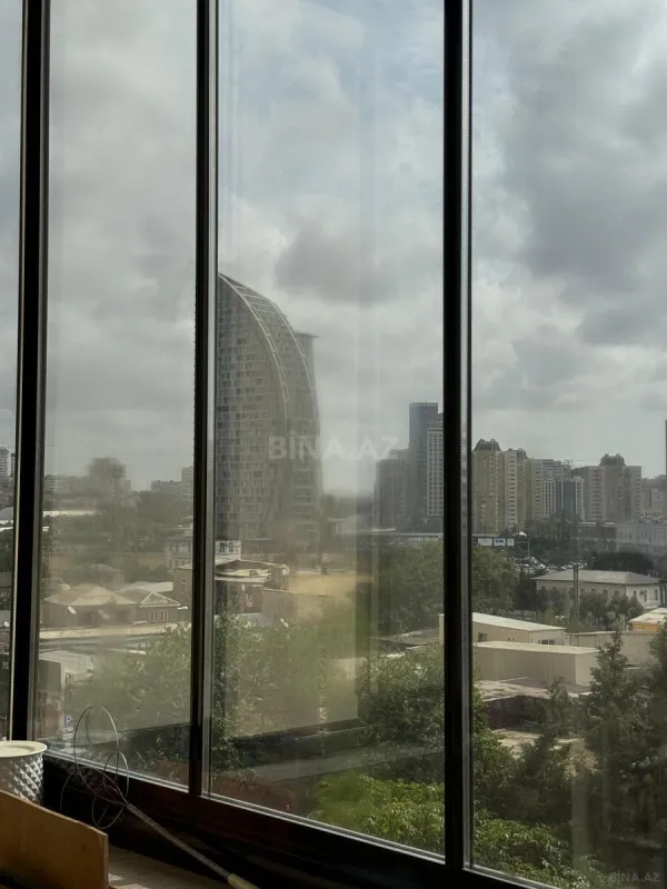 Satılır 3 otaqlı mənzil 101 m²