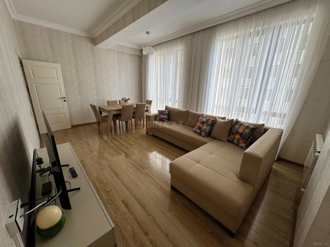 Satılır 3 otaqlı mənzil 101 m²