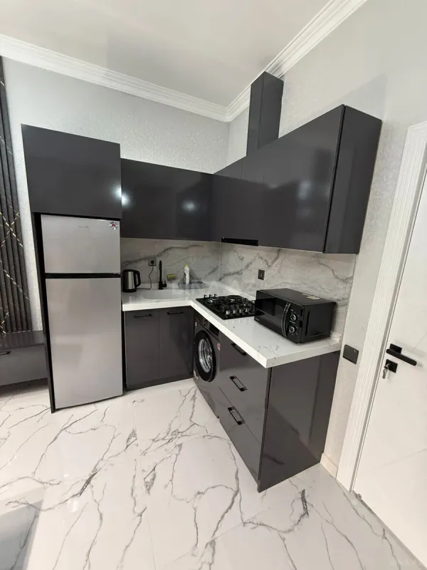 Satılır 1 otaqlı mənzil 30 m²