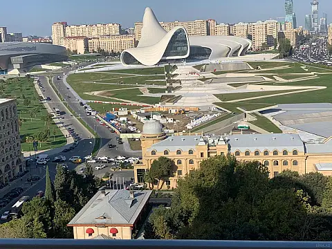 Kirayə verilir 3 otaqlı mənzil 150 m² — Bakı, Nərimanov 3 otaq 150.00 m²