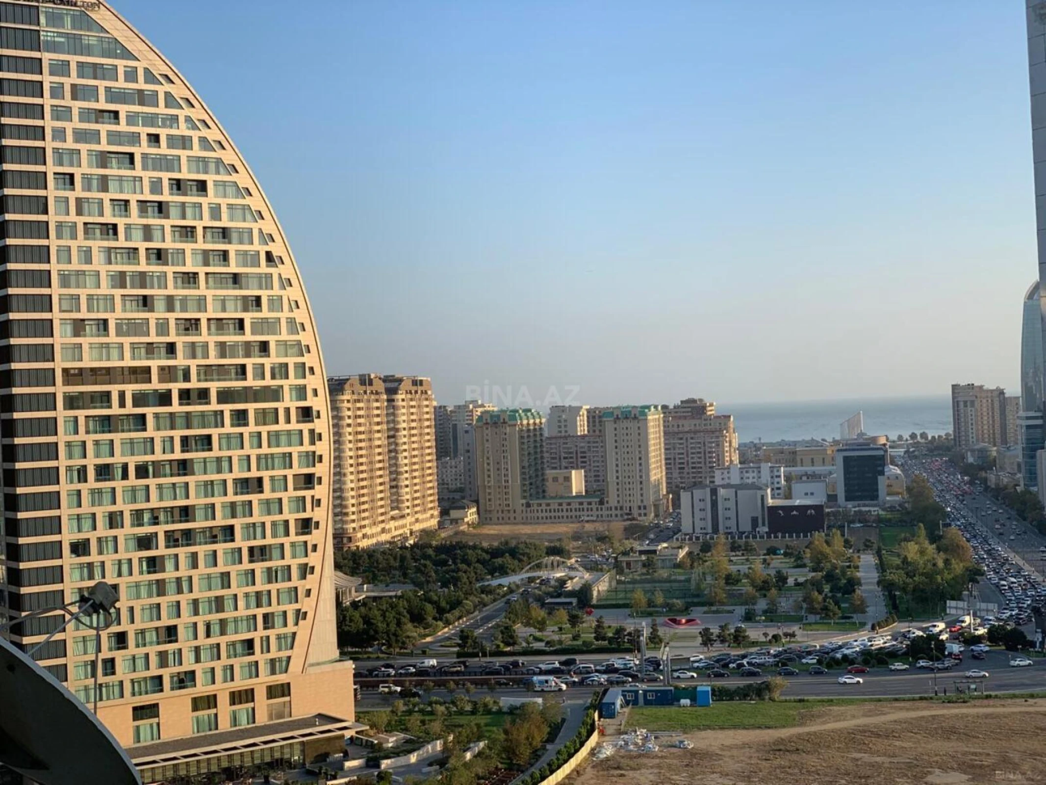 Kirayə verilir 3 otaqlı mənzil 150 m²