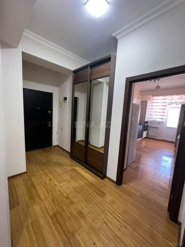 Satılır 3 otaqlı mənzil 94 m²