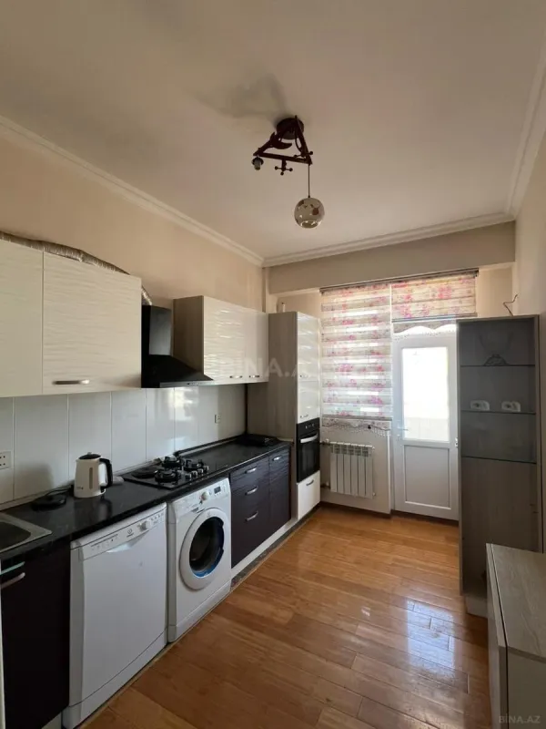 Satılır 3 otaqlı mənzil 94 m²