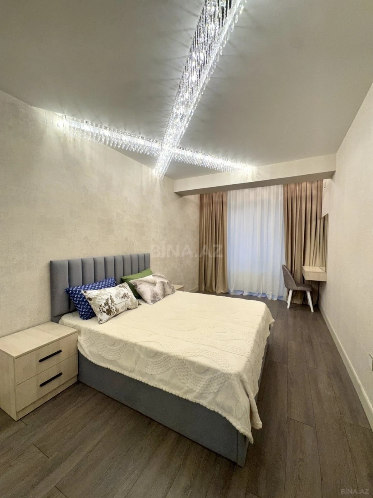 Satılır 2 otaqlı mənzil 64 m²