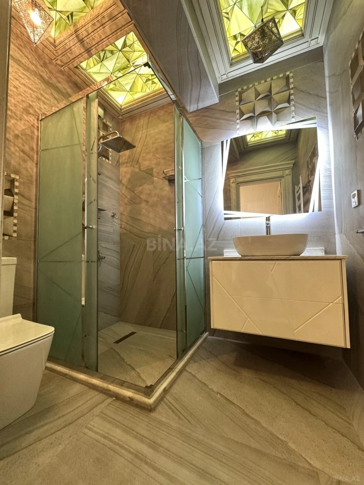 Satılır 2 otaqlı mənzil 64 m²