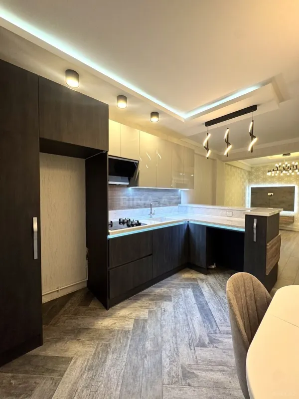 Satılır 2 otaqlı mənzil 64 m²