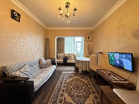 Satılır 2 otaqlı mənzil 60 m²