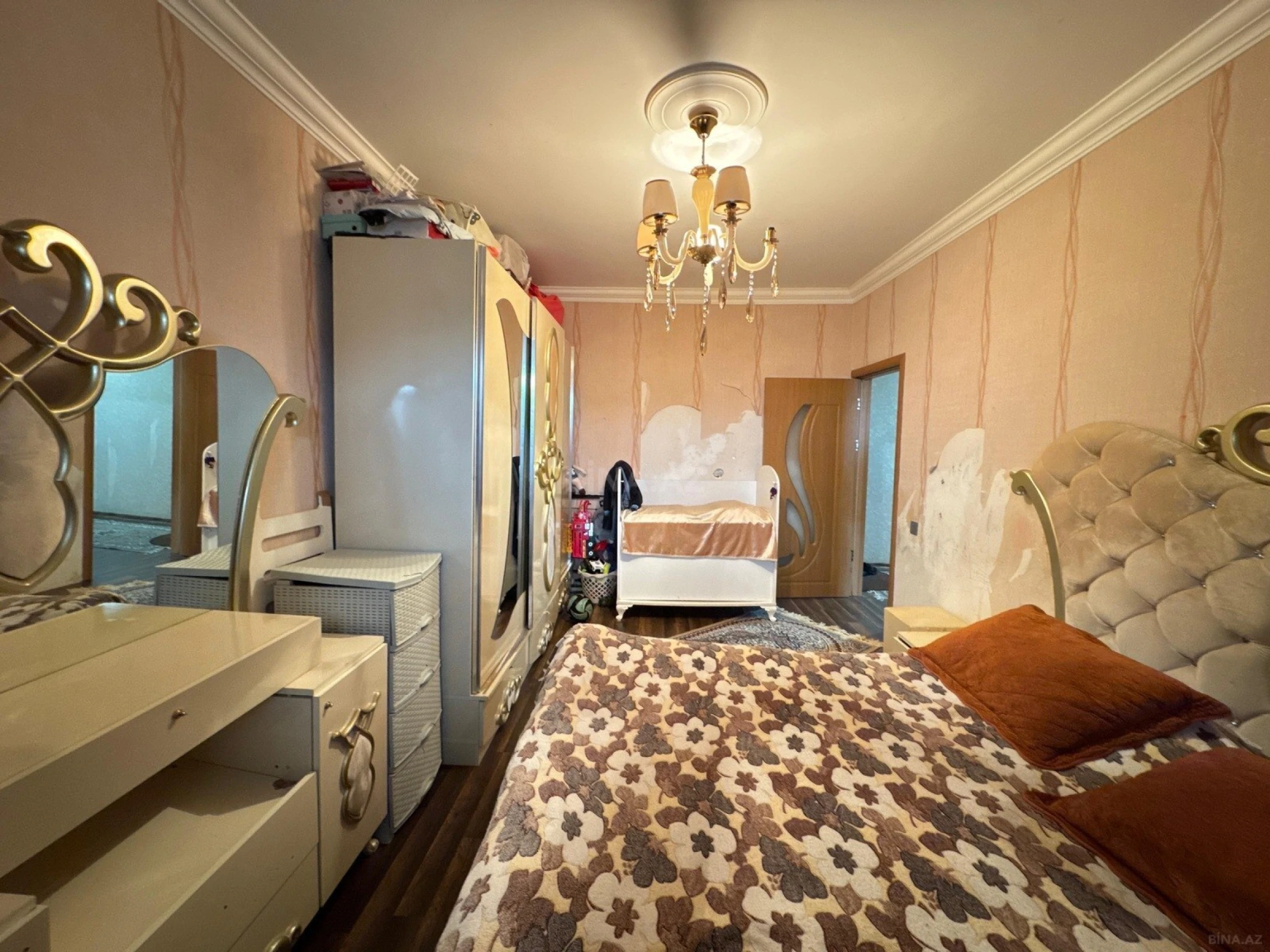 Satılır 2 otaqlı mənzil 60 m²