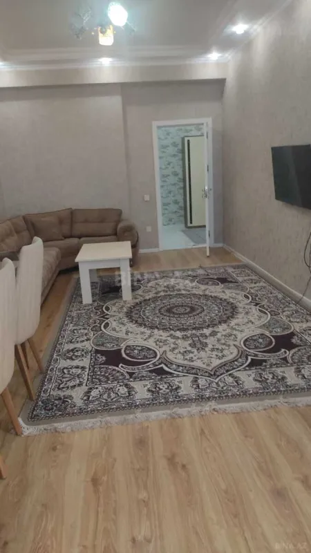 Kirayə verilir 3 otaqlı mənzil 140 m²