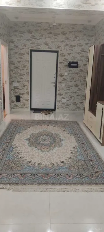 Kirayə verilir 3 otaqlı mənzil 140 m²