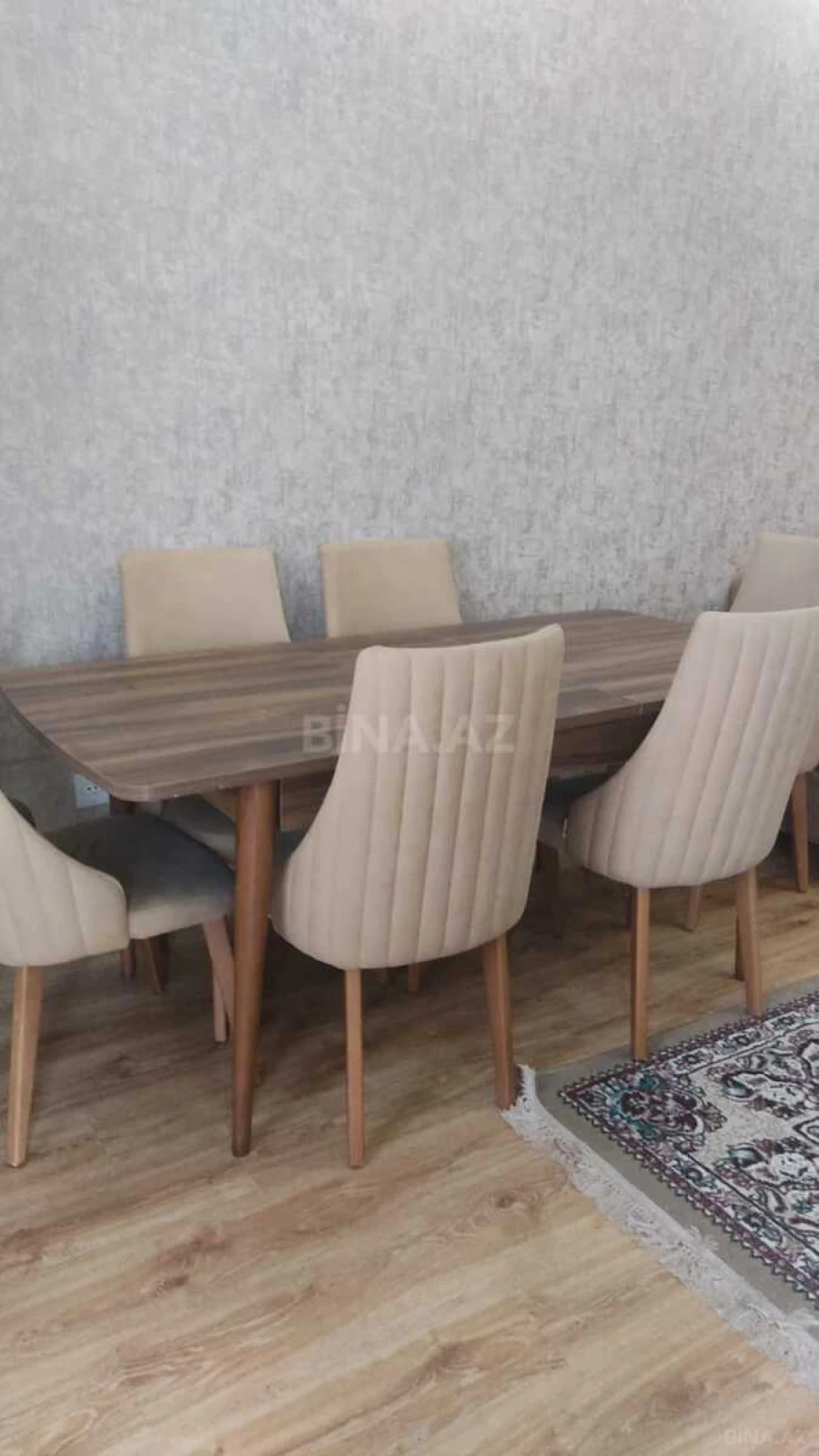 Kirayə verilir 3 otaqlı mənzil 140 m²