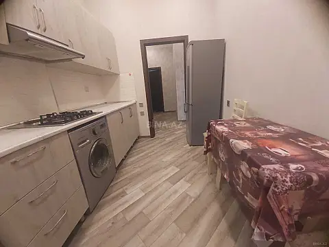 Kirayə verilir 3 otaqlı mənzil 90 m²