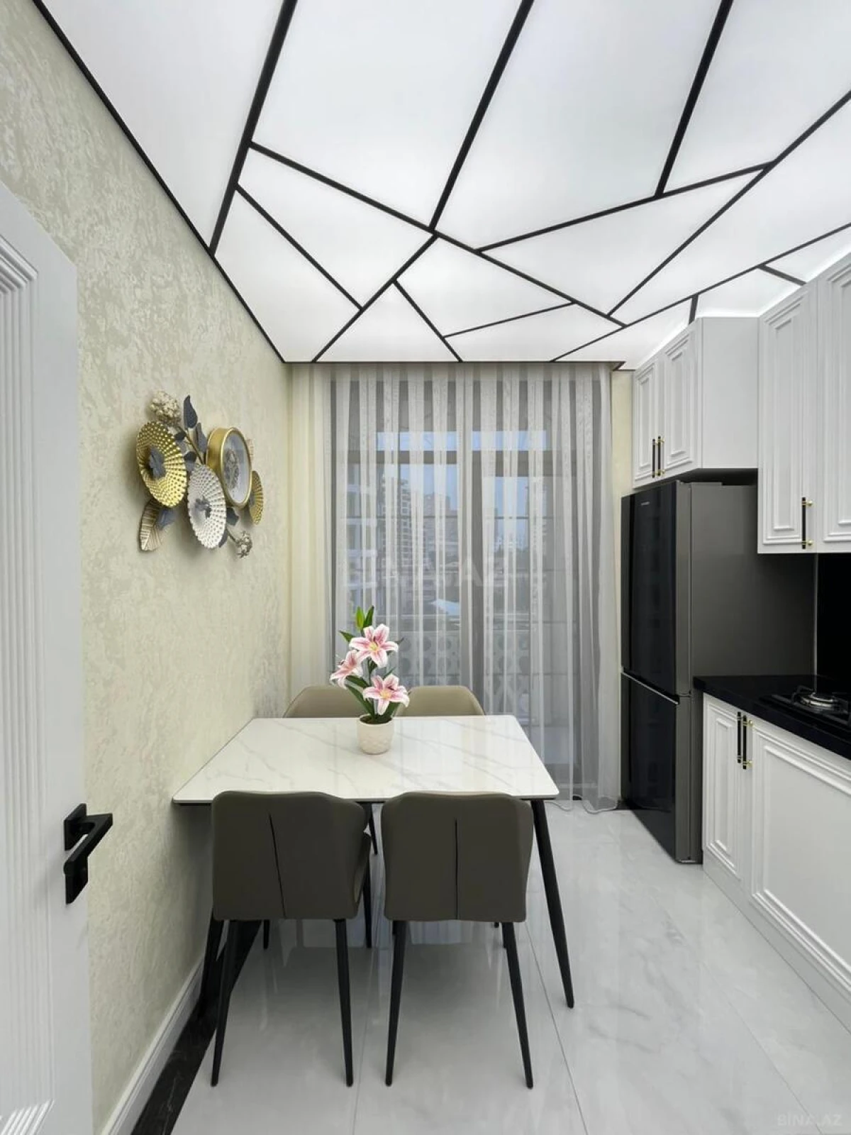 Satılır 3 otaqlı mənzil 100 m²