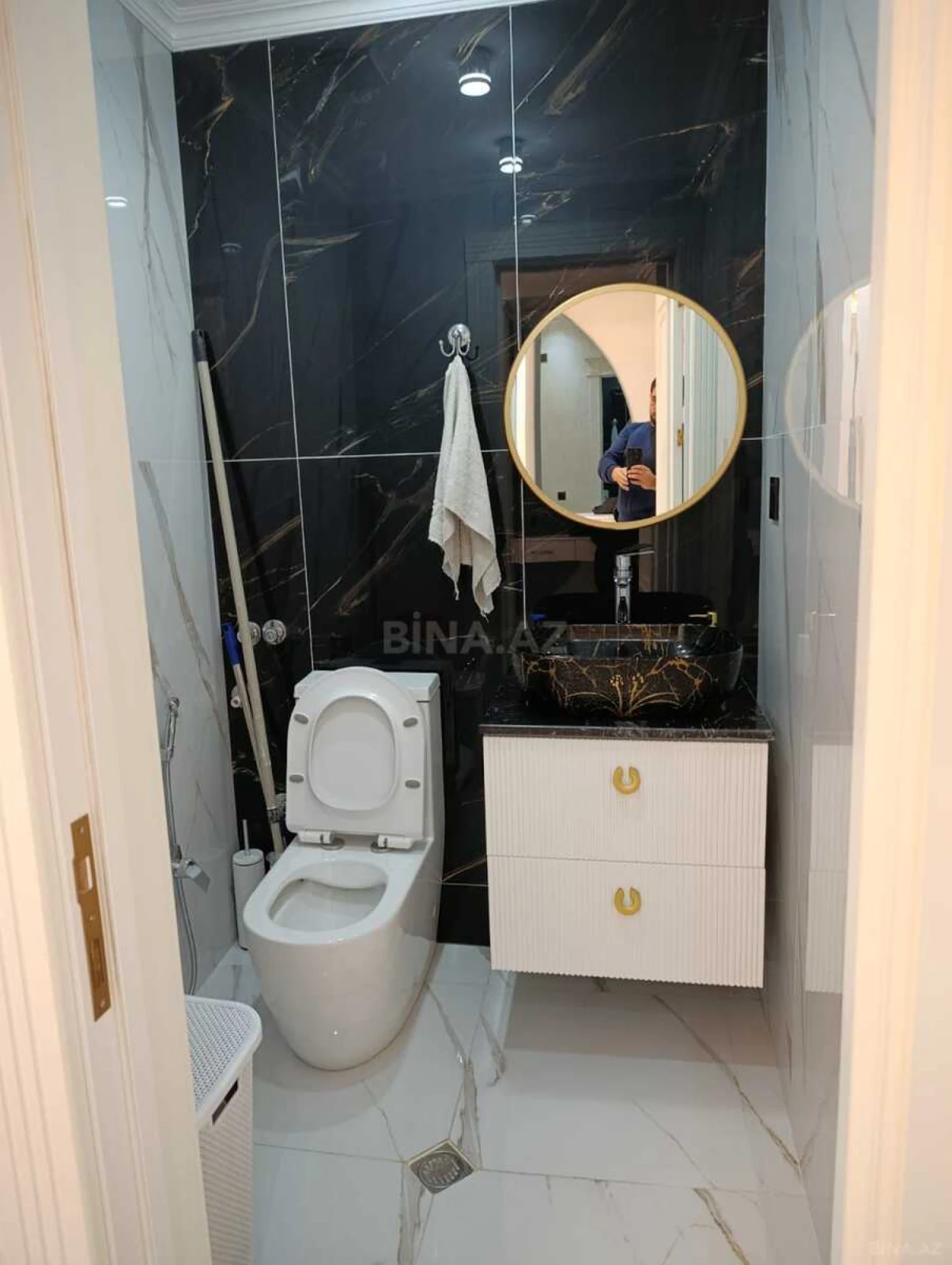 Kirayə verilir 2 otaqlı mənzil 100 m²