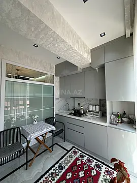 Satılır 2 otaqlı mənzil 53 m²