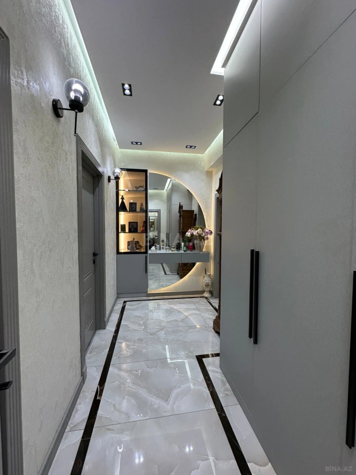 Satılır 2 otaqlı mənzil 53 m²