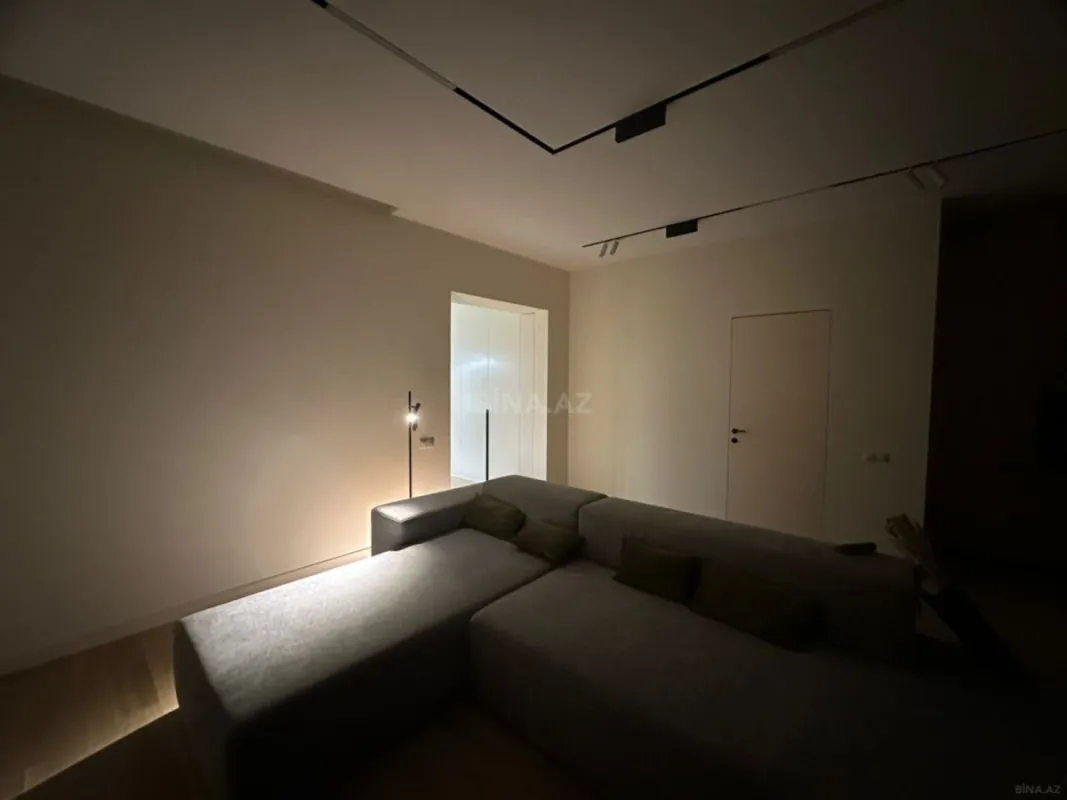 Kirayə verilir 2 otaqlı mənzil 100 m²