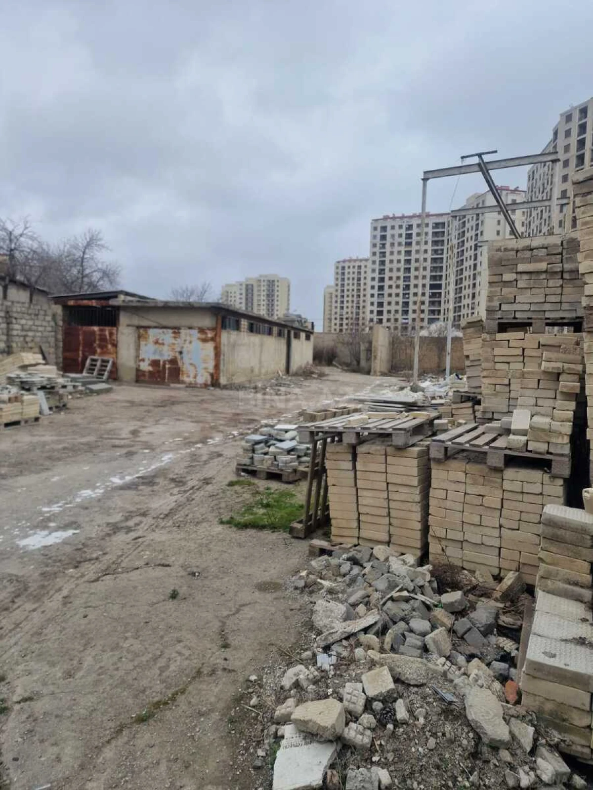 Kirayə verilir obyekt 1000 m²