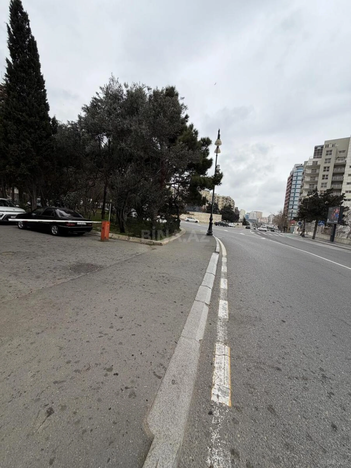 Kirayə verilir 2 otaqlı ofis 90 m²