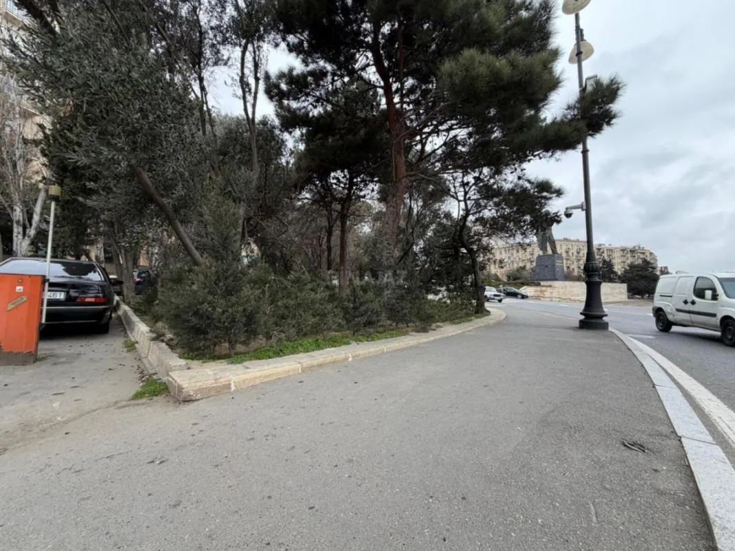 Kirayə verilir 2 otaqlı ofis 90 m²