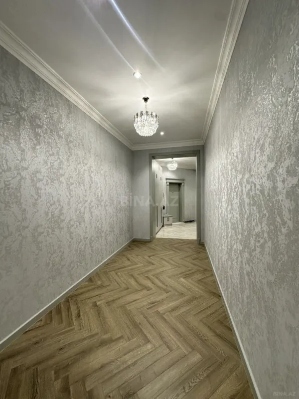 Satılır 3 otaqlı mənzil 150 m²