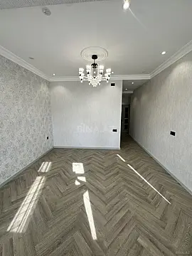 Satılır 3 otaqlı mənzil 150 m²