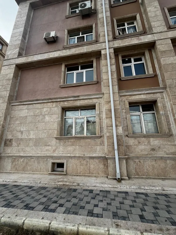Satılır 2 otaqlı mənzil 43.5 m²