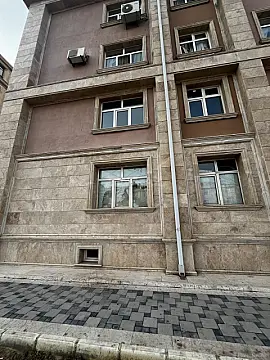 Satılır 2 otaqlı mənzil 43.5 m²