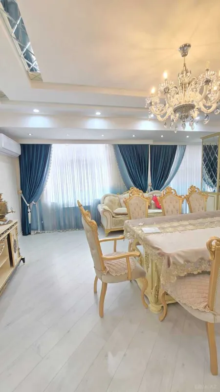 Satılır 3 otaqlı mənzil 125 m²
