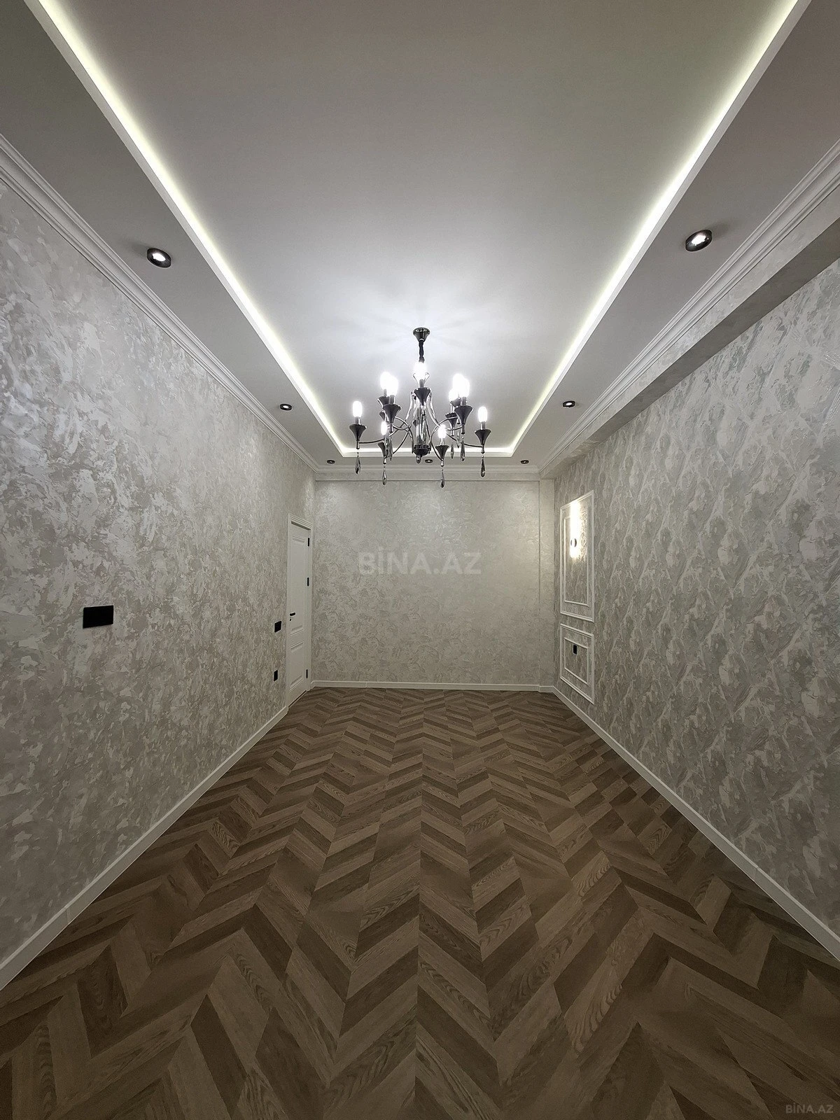 Satılır 2 otaqlı mənzil 66 m²