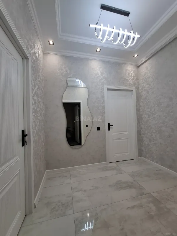 Satılır 2 otaqlı mənzil 66 m²