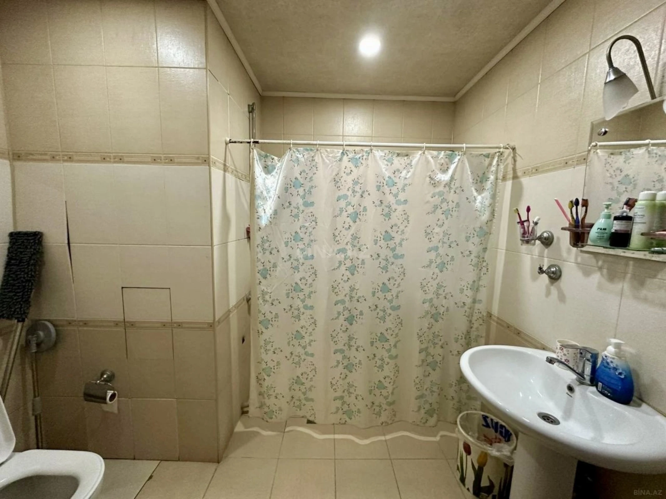 Satılır 2 otaqlı mənzil 98 m²