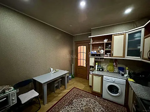 Satılır 2 otaqlı mənzil 98 m²