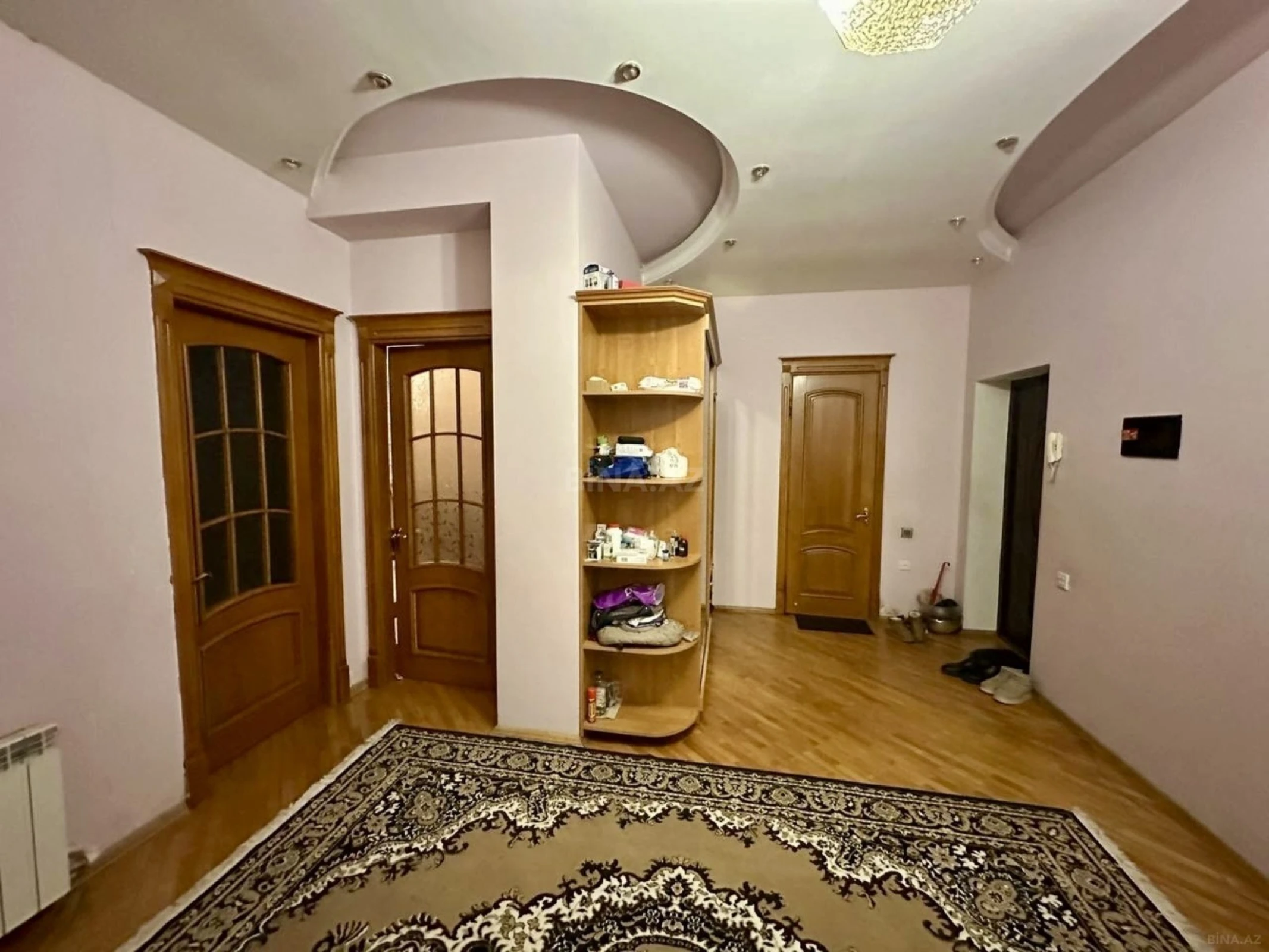 Satılır 2 otaqlı mənzil 98 m²