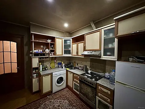 Satılır 2 otaqlı mənzil 98 m²