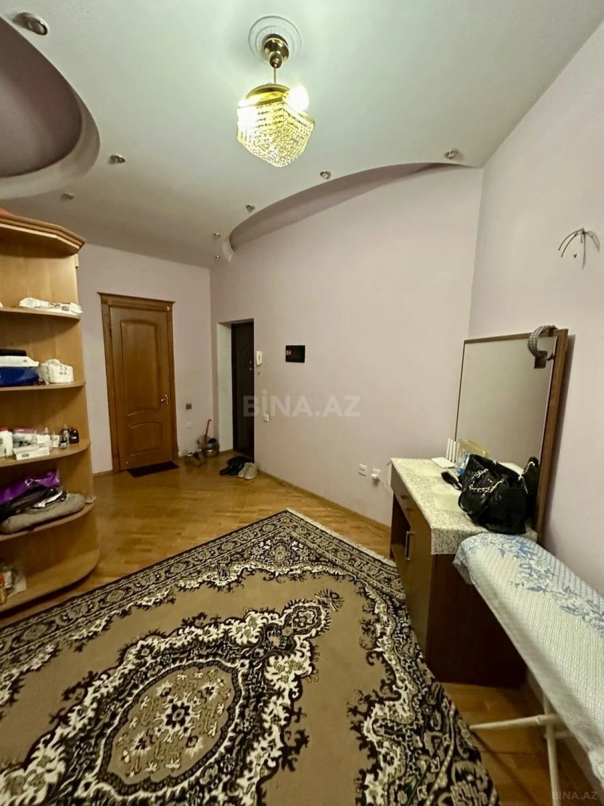 Satılır 2 otaqlı mənzil 98 m²