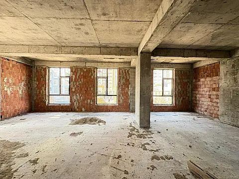 Satılır 2 otaqlı mənzil 97 m²