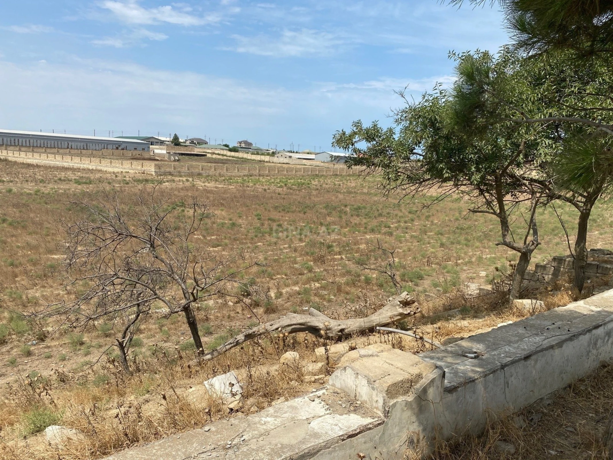 Satılır torpaq sahəsi 250 m²