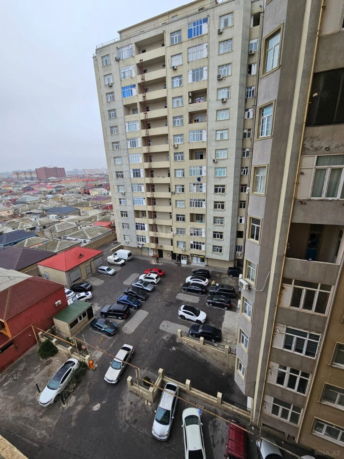 Satılır 2 otaqlı mənzil 67 m²