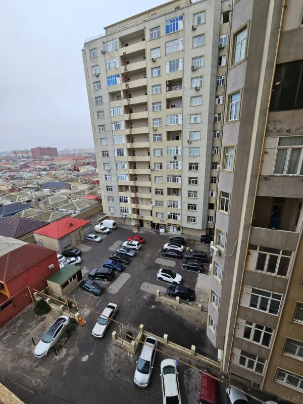 Satılır 2 otaqlı mənzil 67 m²