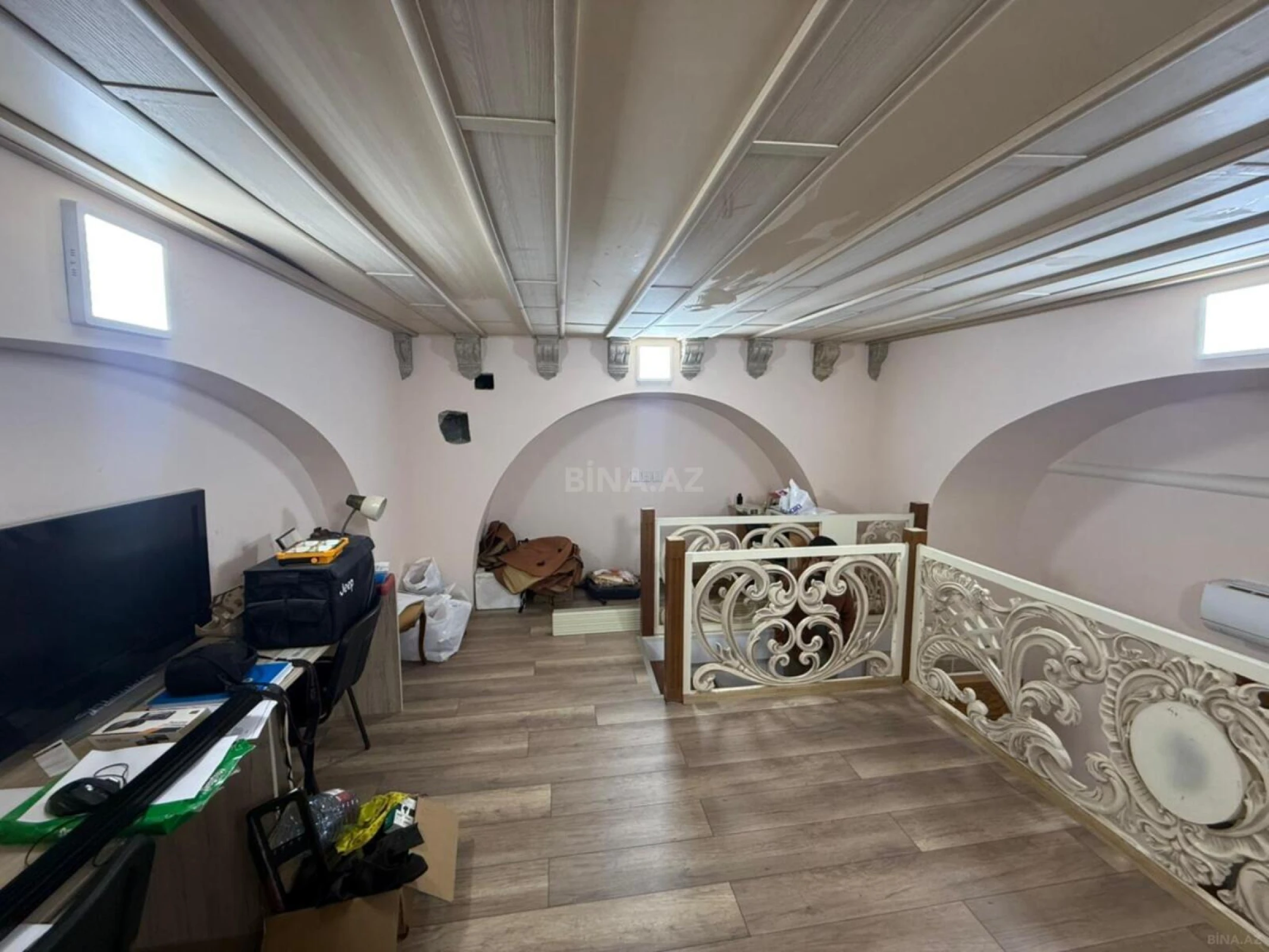 Kirayə verilir 5 otaqlı ofis 140 m²