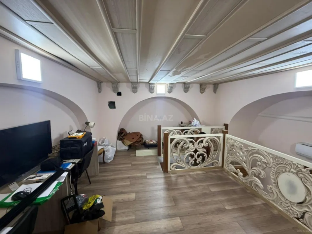 Kirayə verilir 5 otaqlı ofis 140 m²