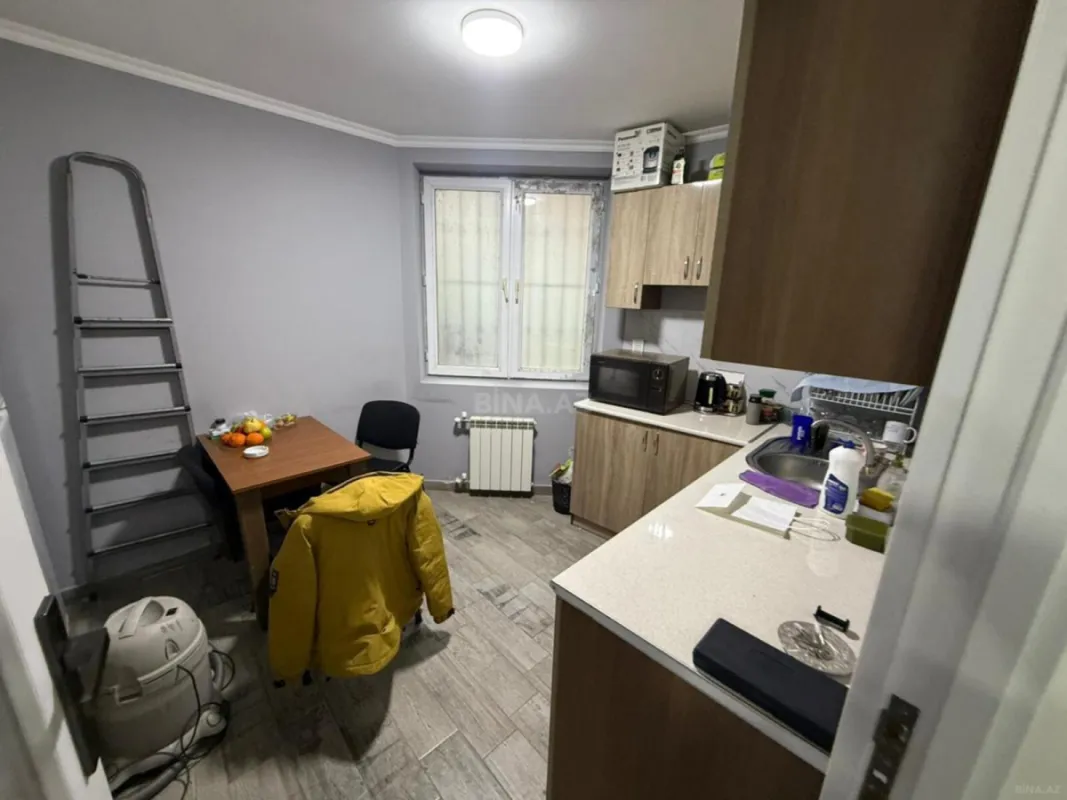 Kirayə verilir 5 otaqlı ofis 140 m²