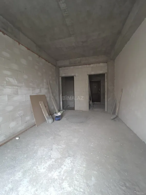 Satılır 3 otaqlı mənzil 132 m²