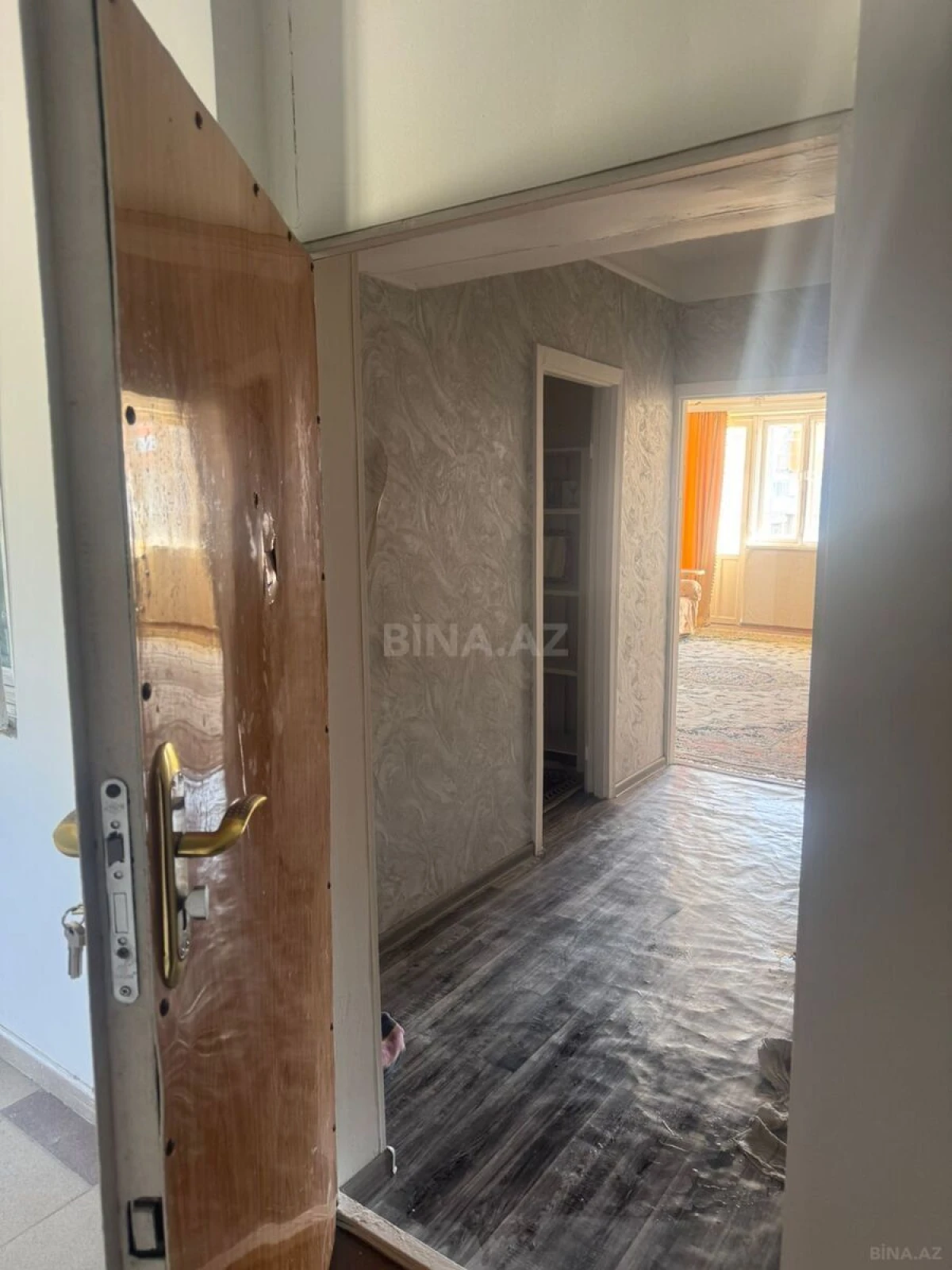 Kirayə verilir 2 otaqlı mənzil 90 m²