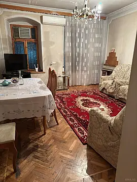 Kirayə verilir 2 otaqlı mənzil 70 m²