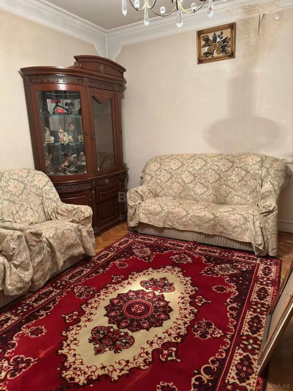 Kirayə verilir 2 otaqlı mənzil 70 m²
