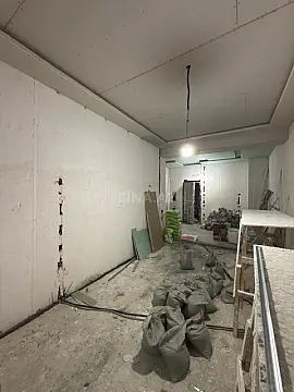 Satılır 2 otaqlı mənzil 72 m²